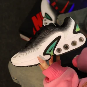 نایک DN سفید سبز